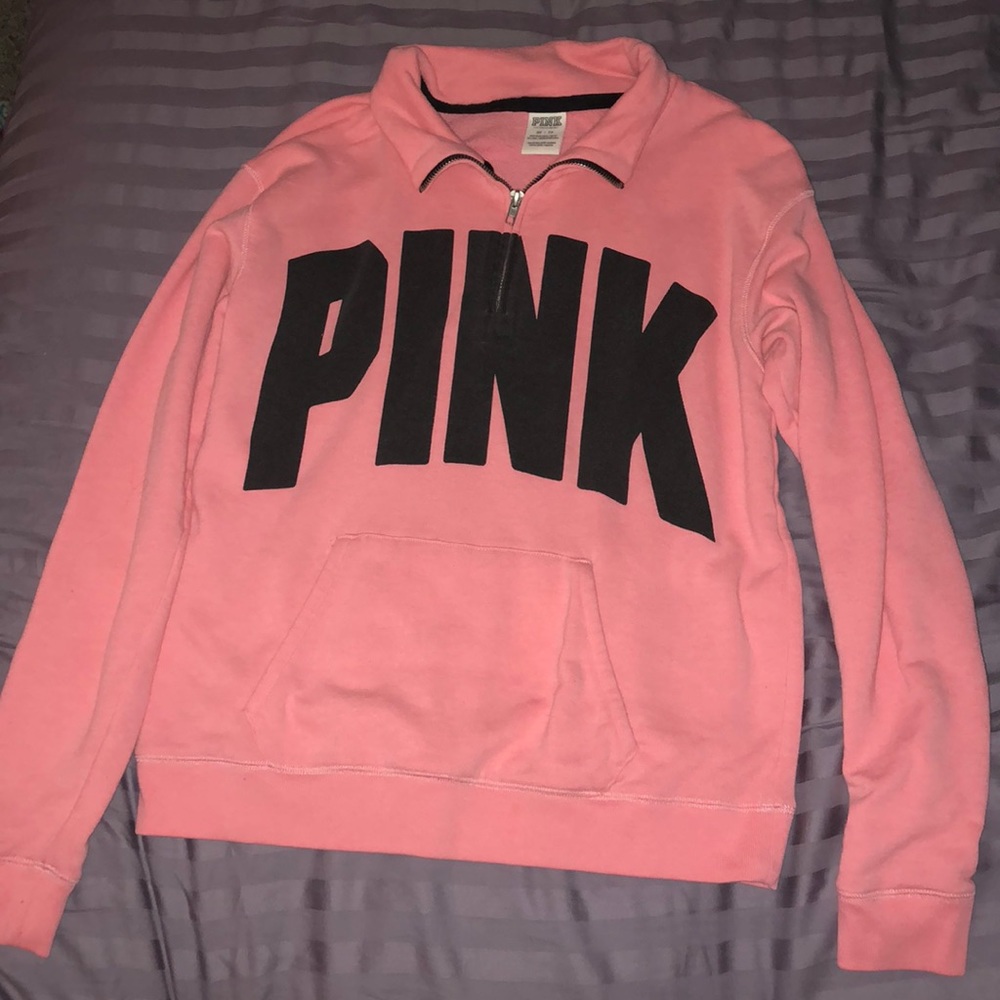 VS PINK Pullover